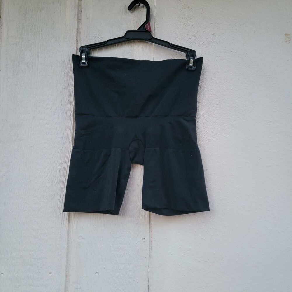 Assets SPANX  Black Shaper Shorts Compression Womens Size 1X